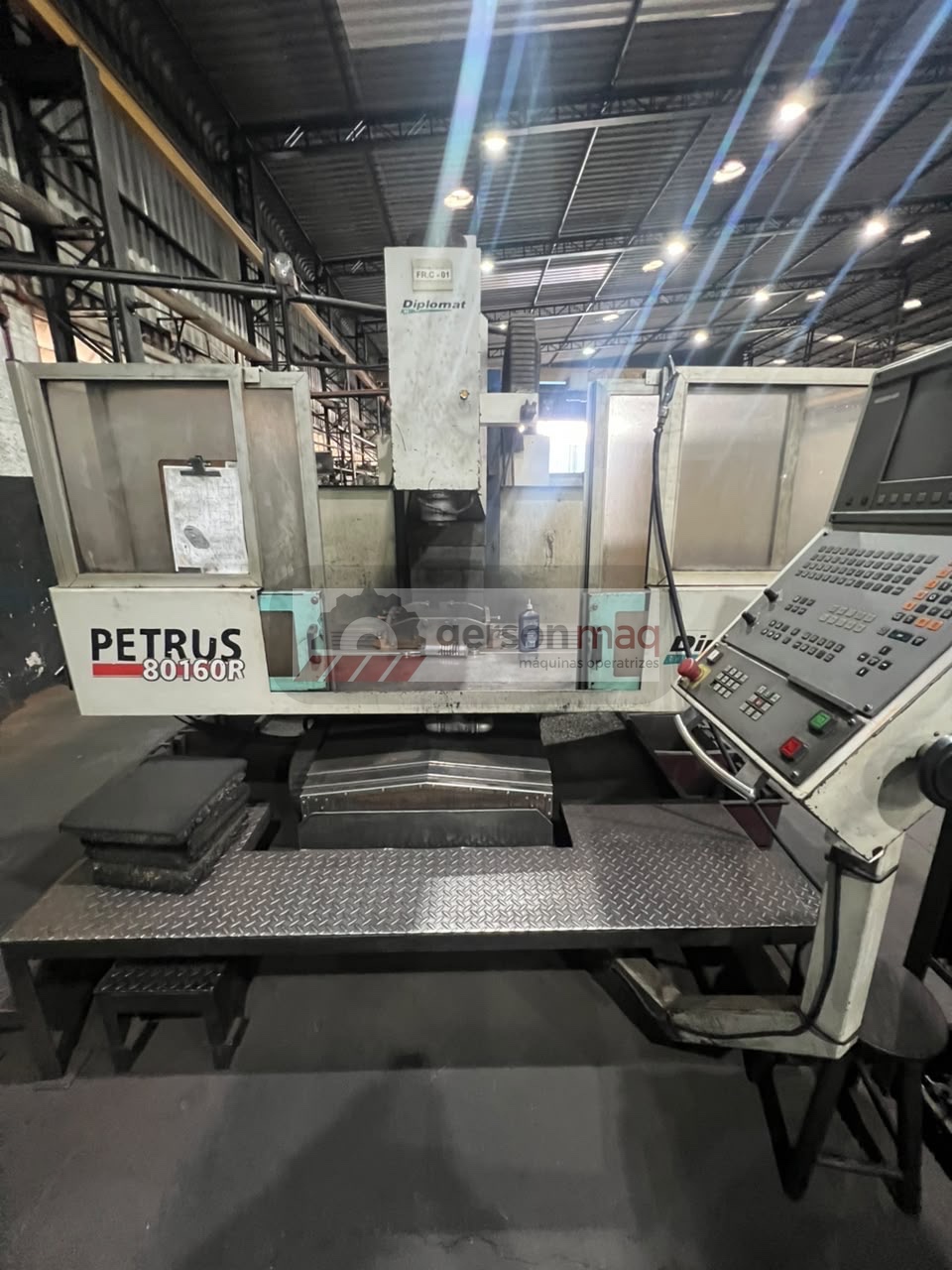 FRESADORA CNC DIPLOMAT PETRUS 80160 R ANO 2007
