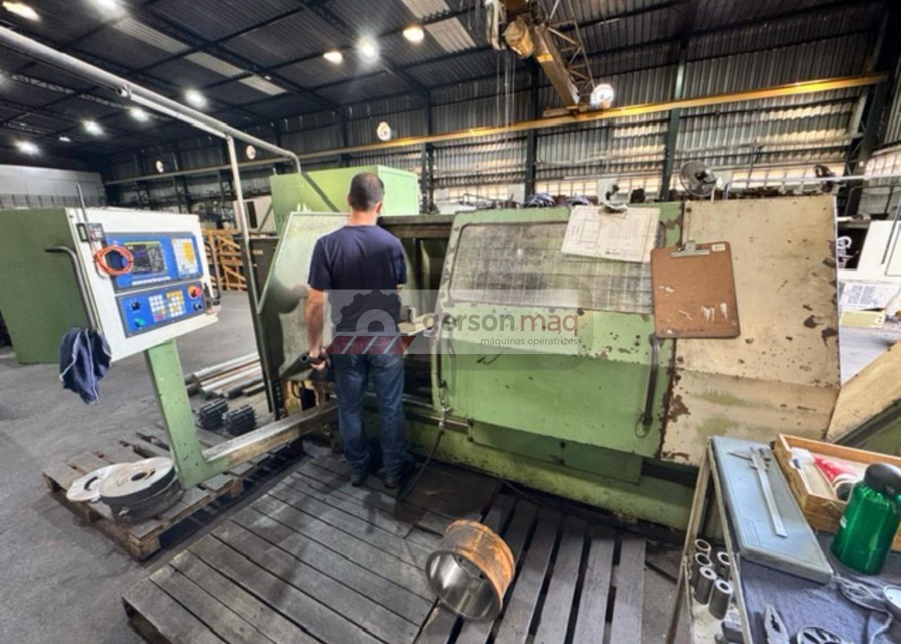 TORNO CNC ROMI ECN40II COMANDO GSK 685x1500mm