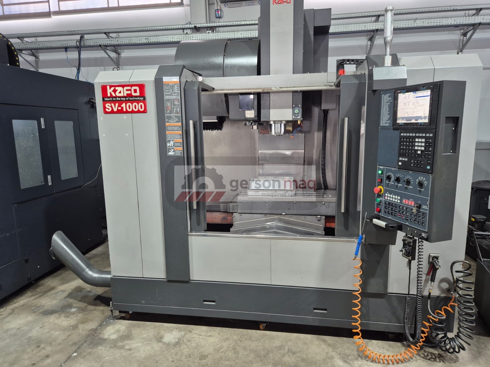 CENTRO DE USINAGEM KAFO SV1000 - 12.000 RPM - ANO 2021