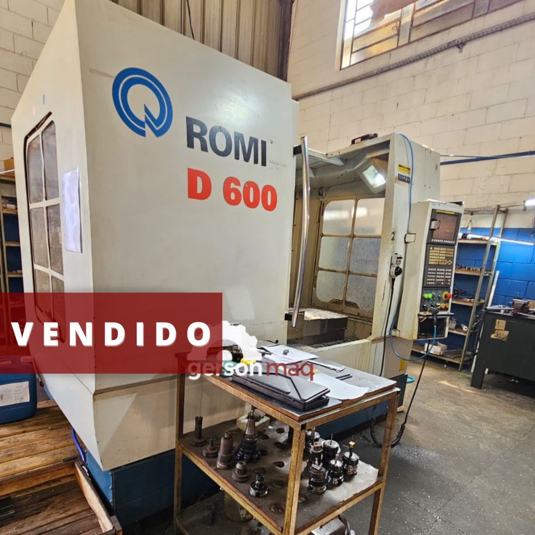 CENTRO DE USINAGEM ROMI D600 ANO 2010 - 10 MIL RPM - FANUC