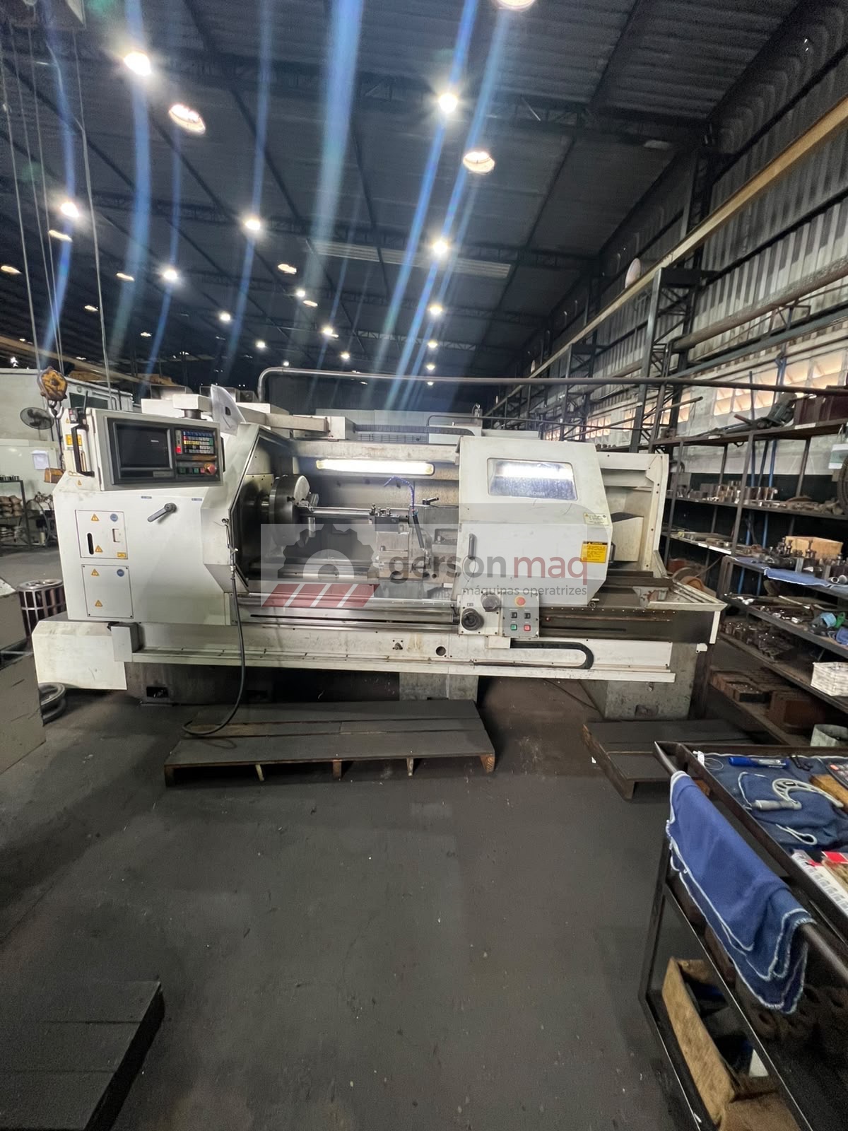 TORNO CNC ROMI MULTIPLIC 40 - 685 X 2000 mm
