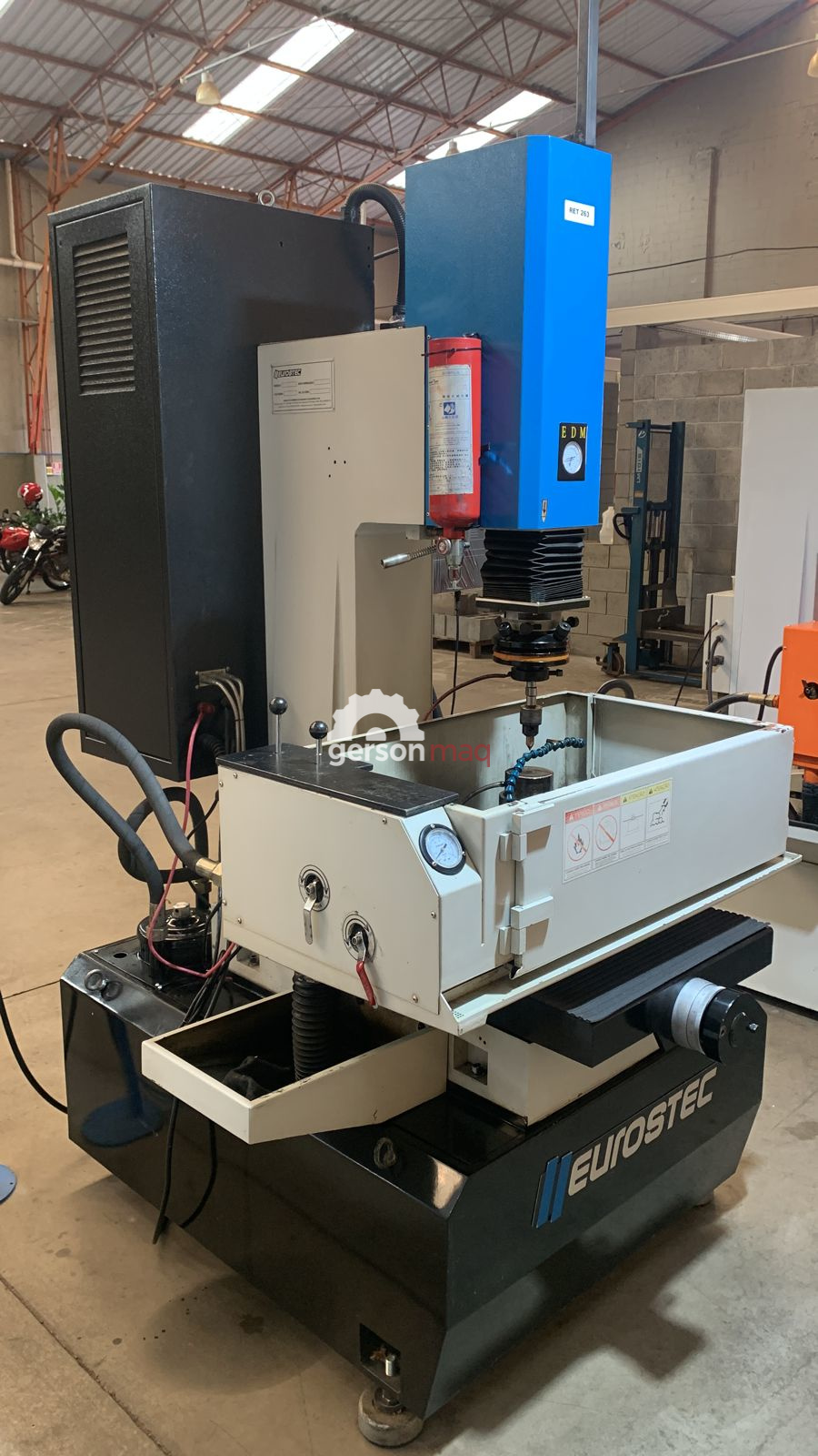 ELETROEROSAO A PENETRACAO EUROSTEC EDM 250NC ANO 2014
