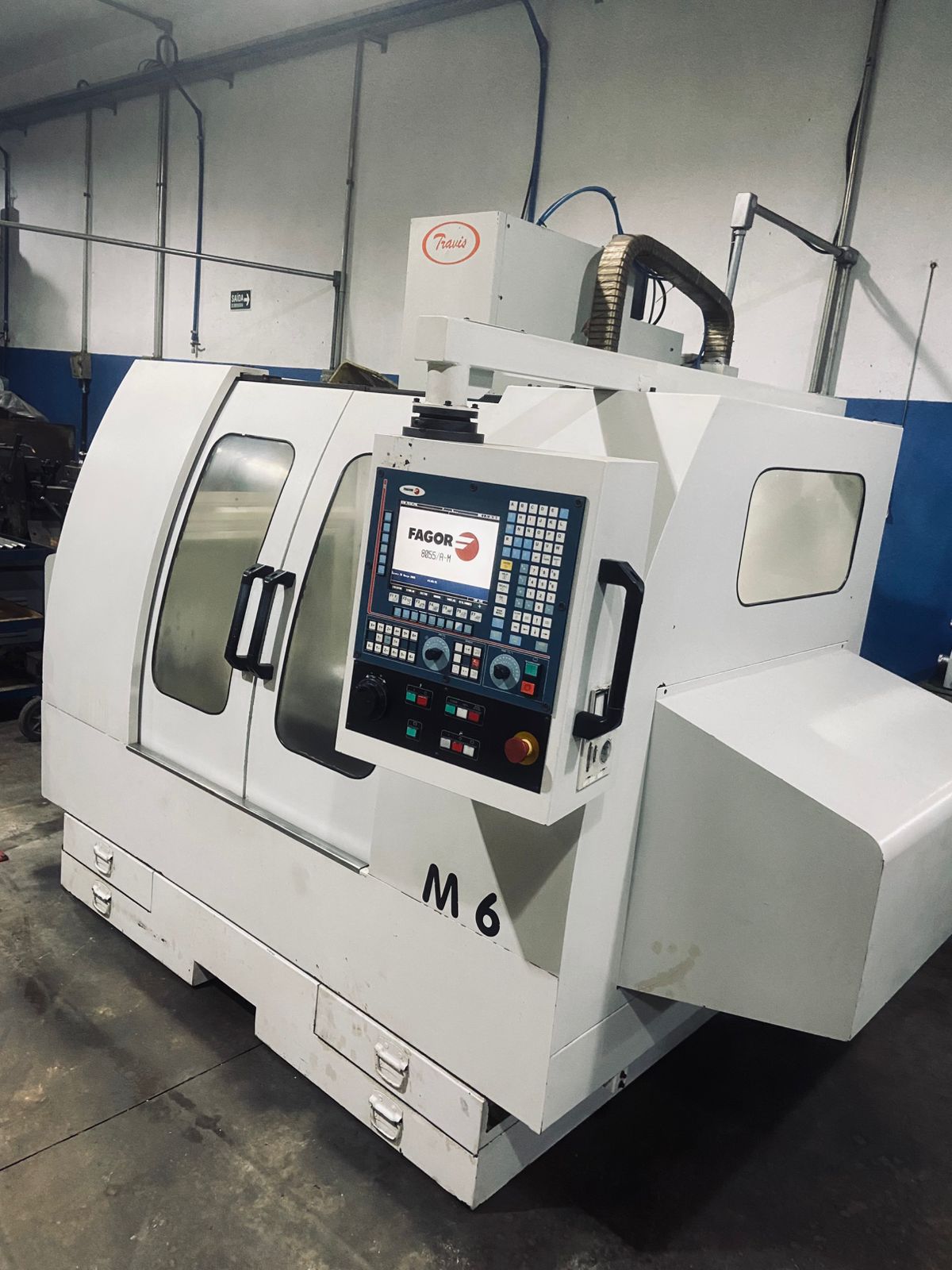 FRESADORA CNC TRAVIS M6 - 1000 x 500 x 530 mm
