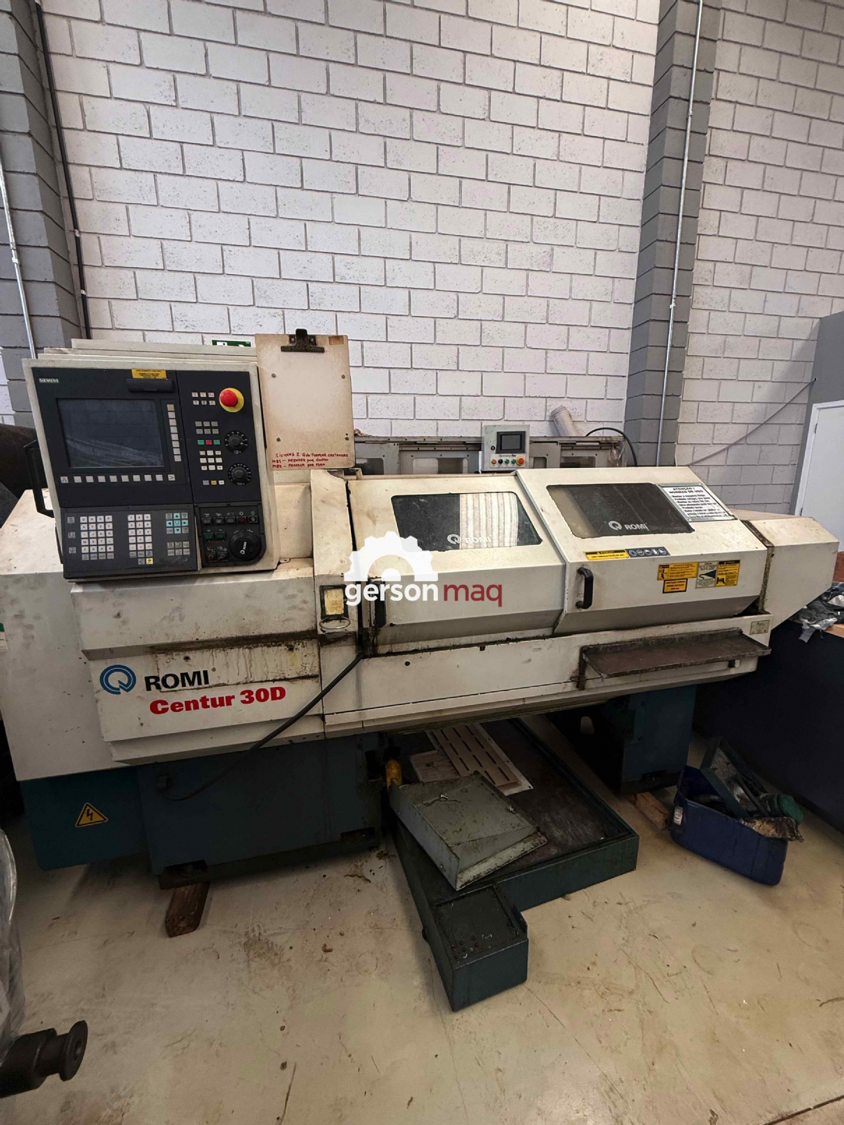 TORNO CNC ROMI CENTUR 30 D - ANO 2009 - SIEMENS