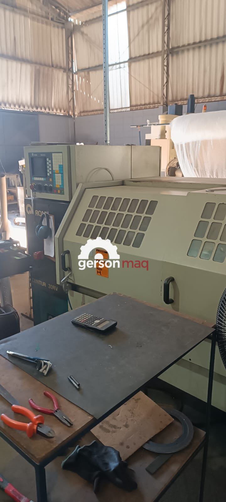 TORNO CNC ROMI CENTUR 30 RV - COM TORRE
