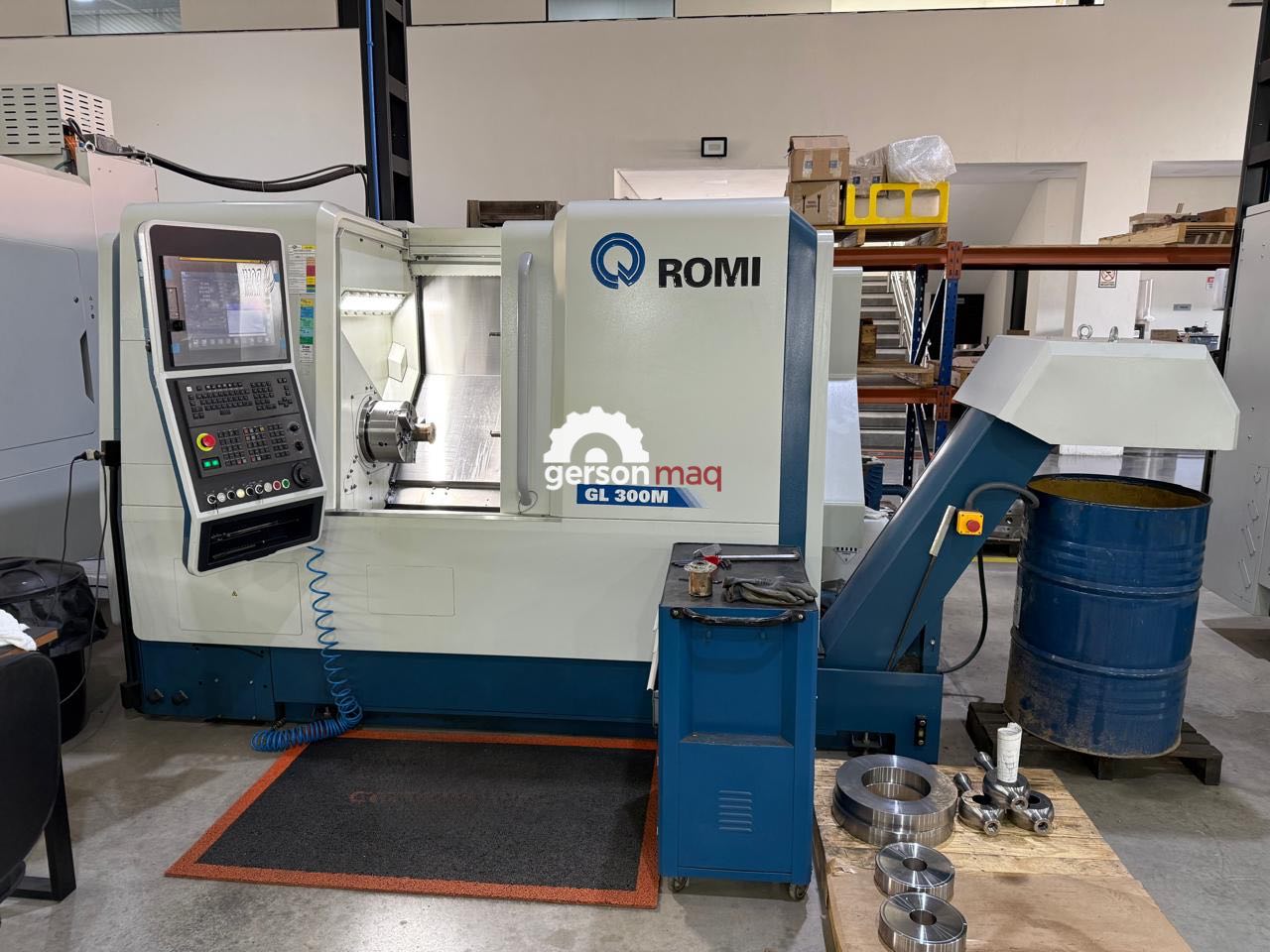 TORNO CNC ROMI GL300 M - FERRAMENTA ACIONADA - 2023 - POUCAS HORAS